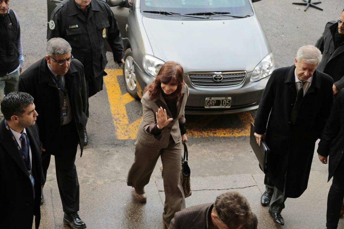 La defensa de CFK denunció contradicciones entre los arrepentidos del Cuaderno gate
