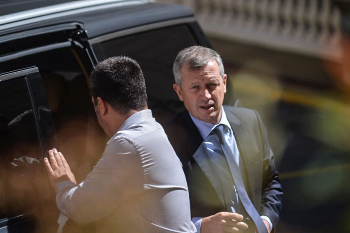 Un grupo de diputados de JpC se diferencian de Negri y llaman a una sesión remota