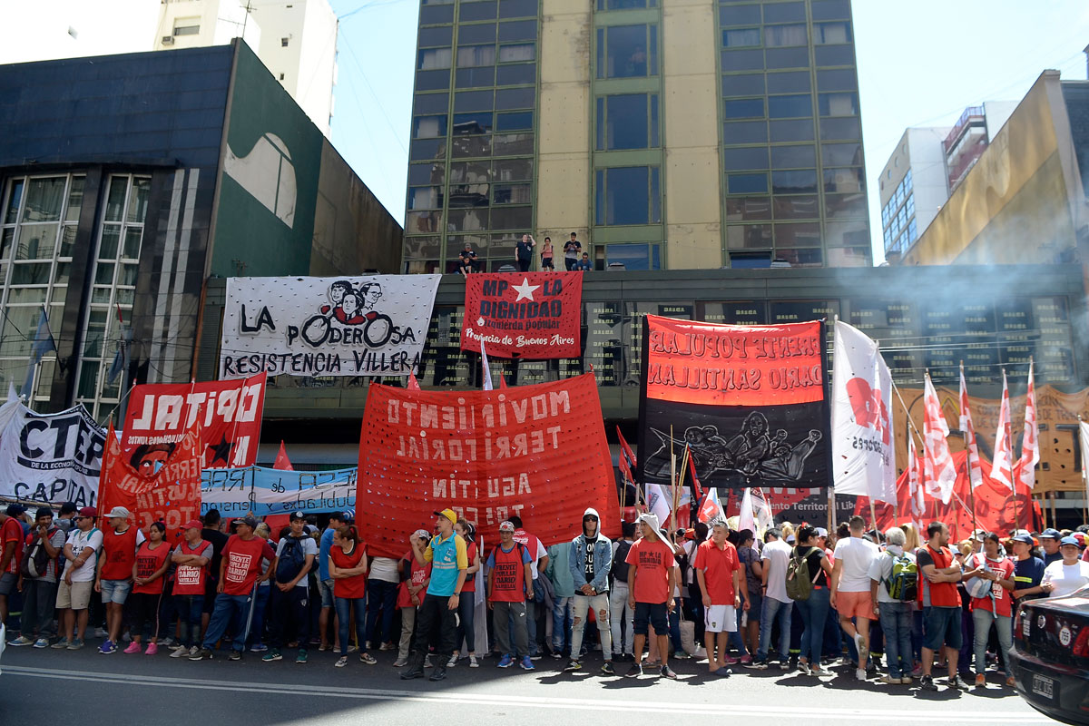 Los trabajadores del Bauen resisten una nueva amenaza de desalojo