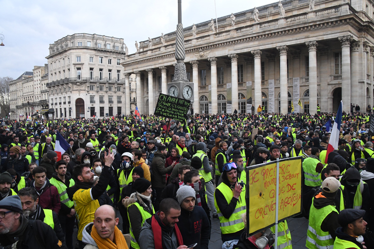 Chalecos amarillos volvieron a las calles en Francia