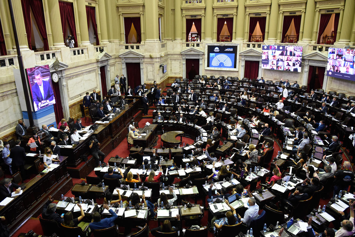 Vacunas: Laboratorios exponen en el Congreso