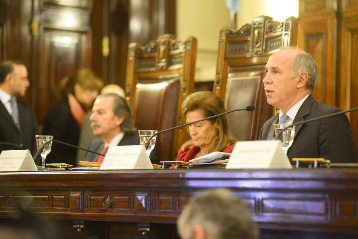 Los «daños colaterales» de una reforma antipática para la corporación