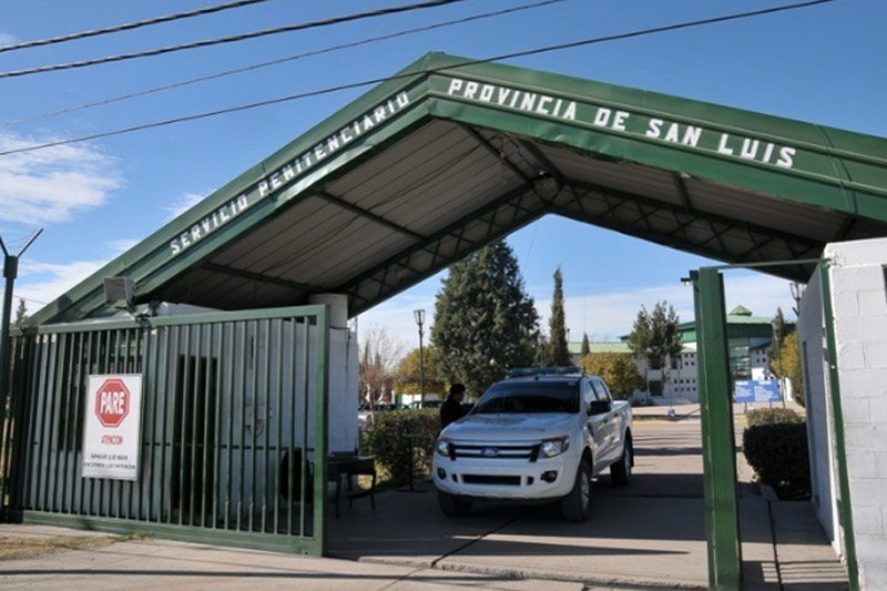 Extraña muerte en una comisaría de La Calera por un incendio