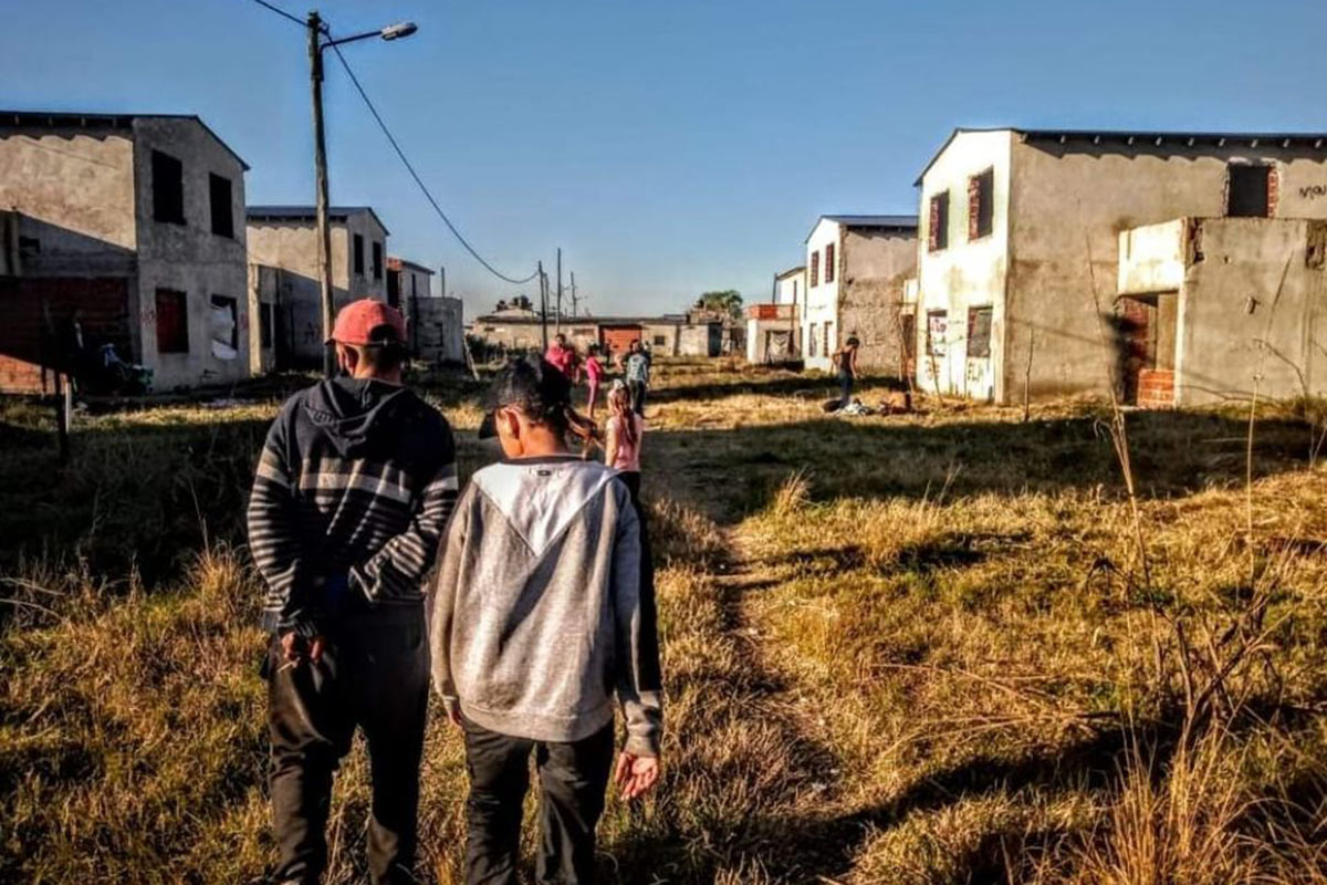 Los otros Guernica: la toma de un plan de viviendas olvidado en González Catán