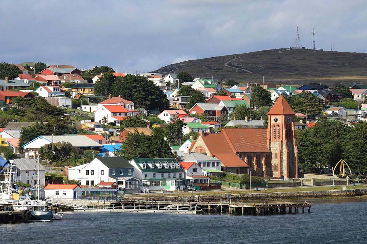Confirman nueva ruta aérea entre Malvinas y Córdoba