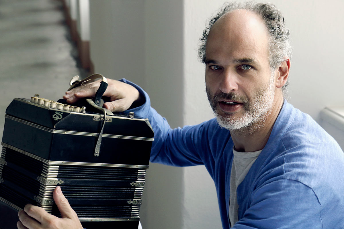 Un bandoneón  errante que encontró su propio lenguaje