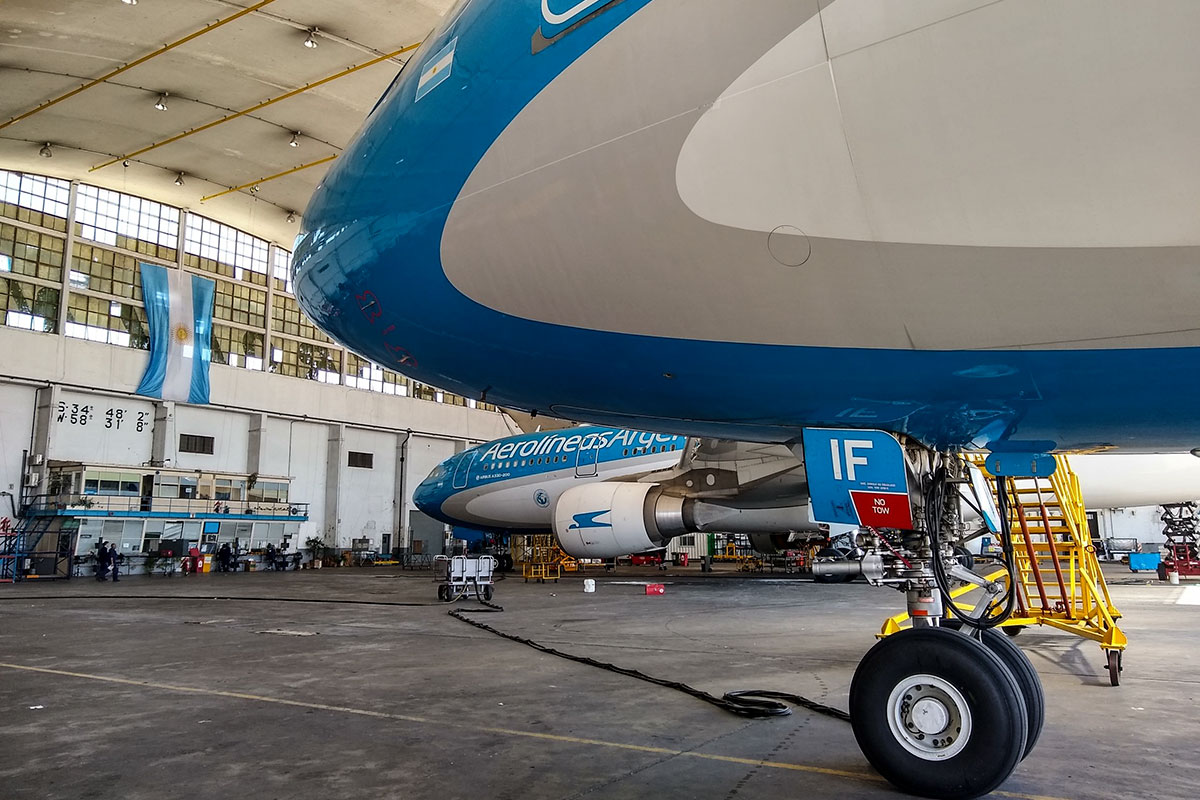 Pandemia y crisis del transporte aéreo: ¿qué está en juego para las y los trabajadores aeronáuticos?