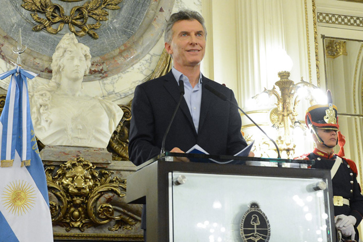 Corrido de la agenda económica, Macri anunció un decreto para recuperar bienes de origen ilícito