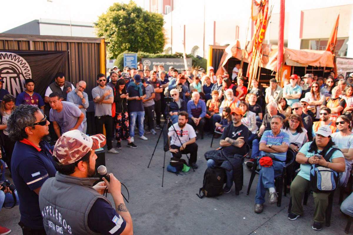 Trabajadores de Kimberly Clark harán un «papelazo» en Plaza de Mayo