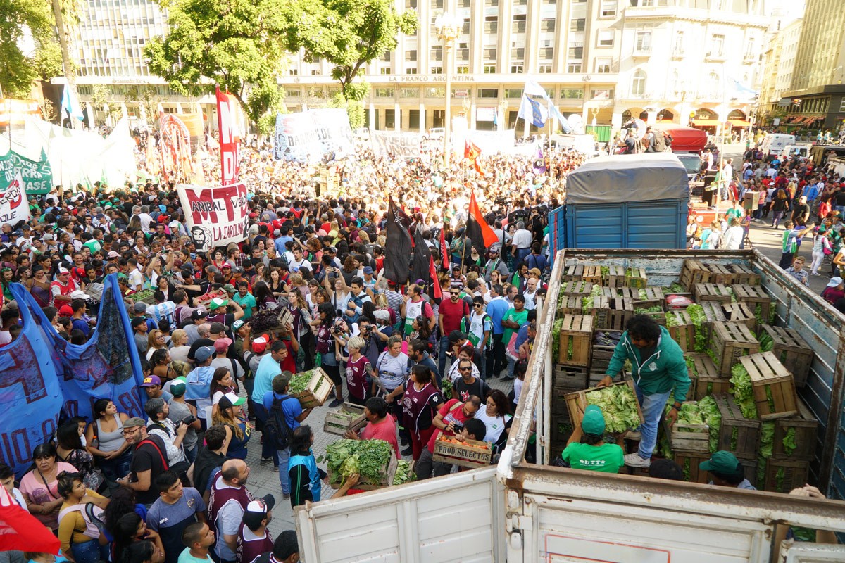 Volvió el verdurazo y la lechuga le ganó a los palos