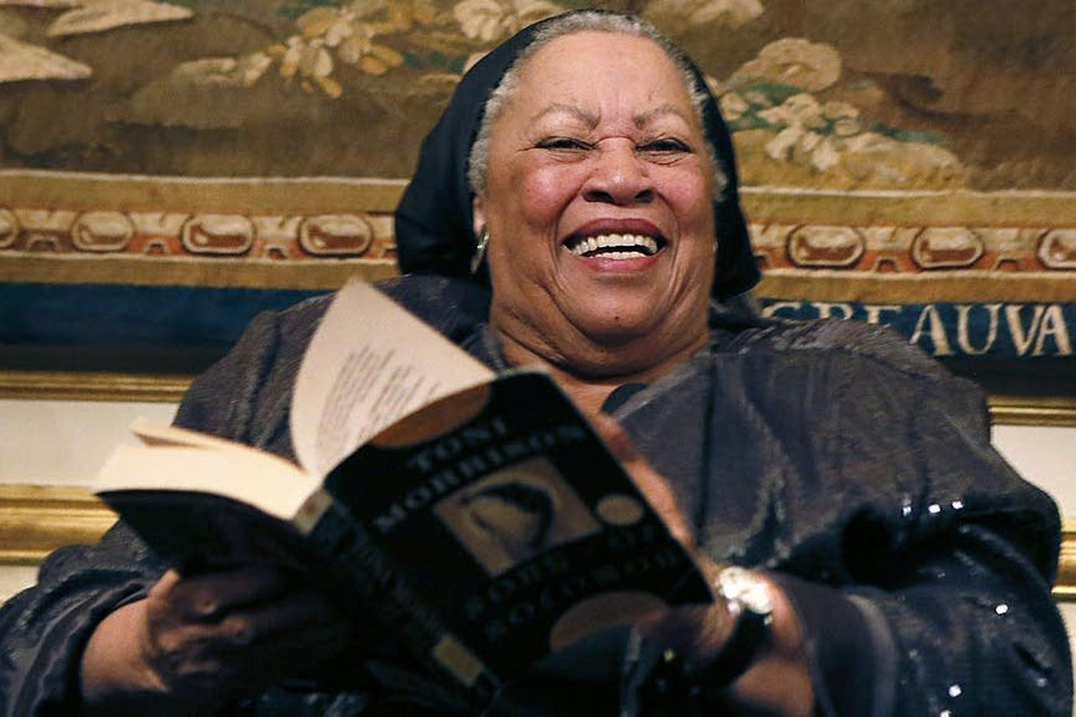 Toni Morrison, la primera mujer afrodescendiente en ganar el Nobel de Literatura, cumpliría 90 años