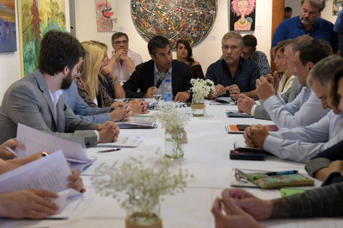 Vidal dio un paso hacia el desdoblamiento y el PJ denuncia que busca «tapar la inflación»