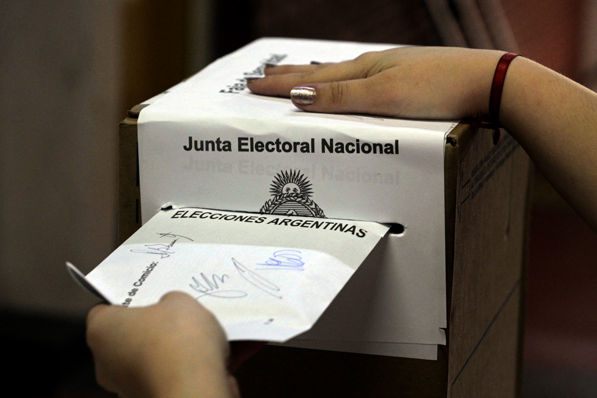 Personas con DNI no binario podrán votar con su nombre autopercibido en Río Negro