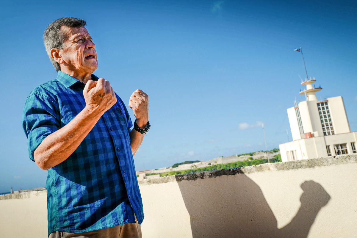 Pablo Beltrán: «En Colombia estamos en el tercer gobierno de Álvaro Uribe»