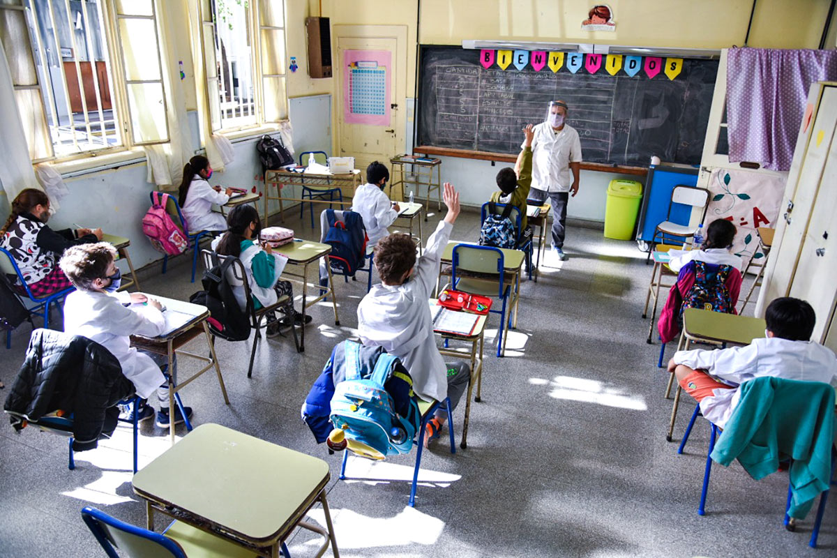 La primera semana de clases en CABA terminará con cientos de chicos que no tuvieron docentes asignados