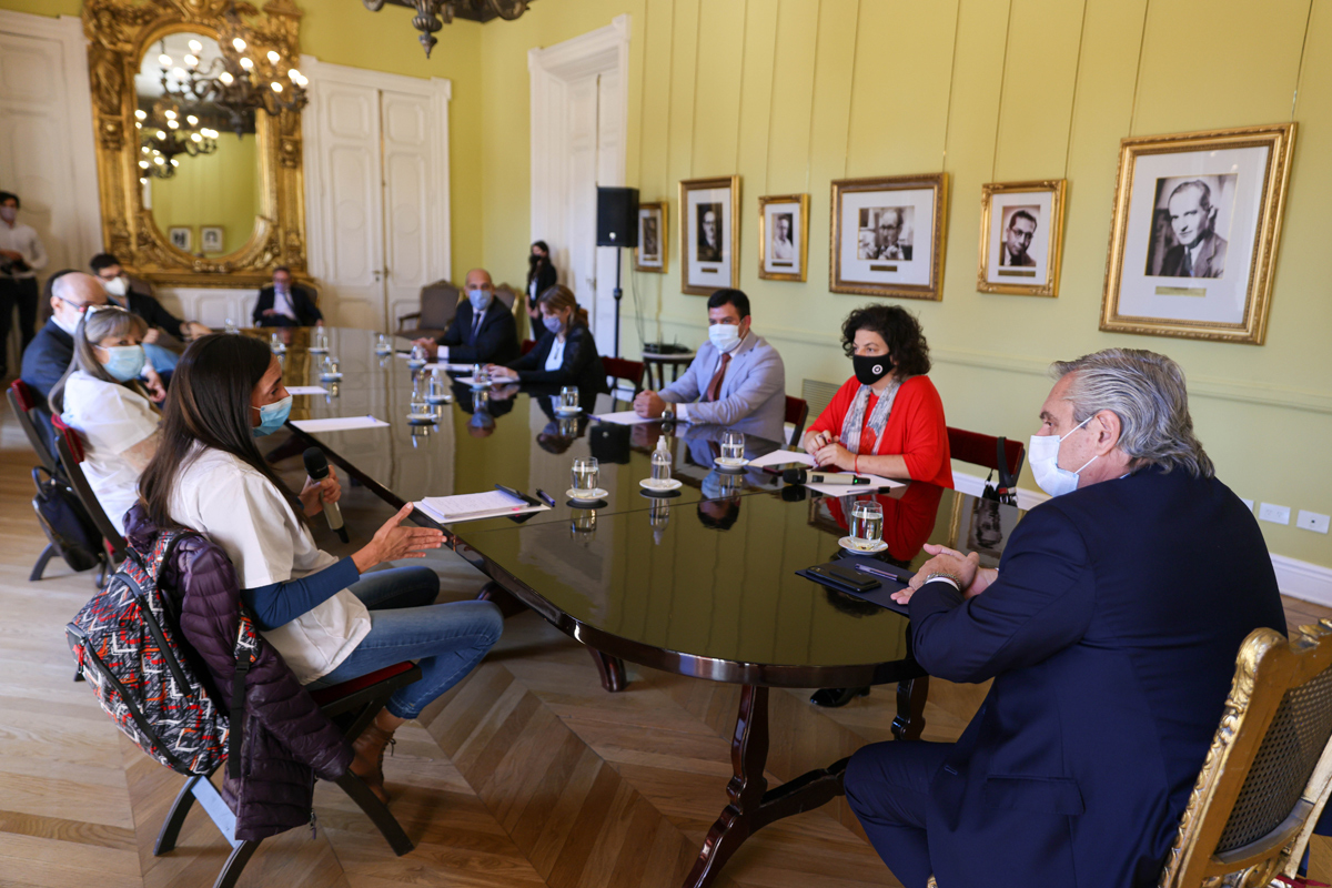 El gobierno se reúne con expertos en salud en Casa Rosada
