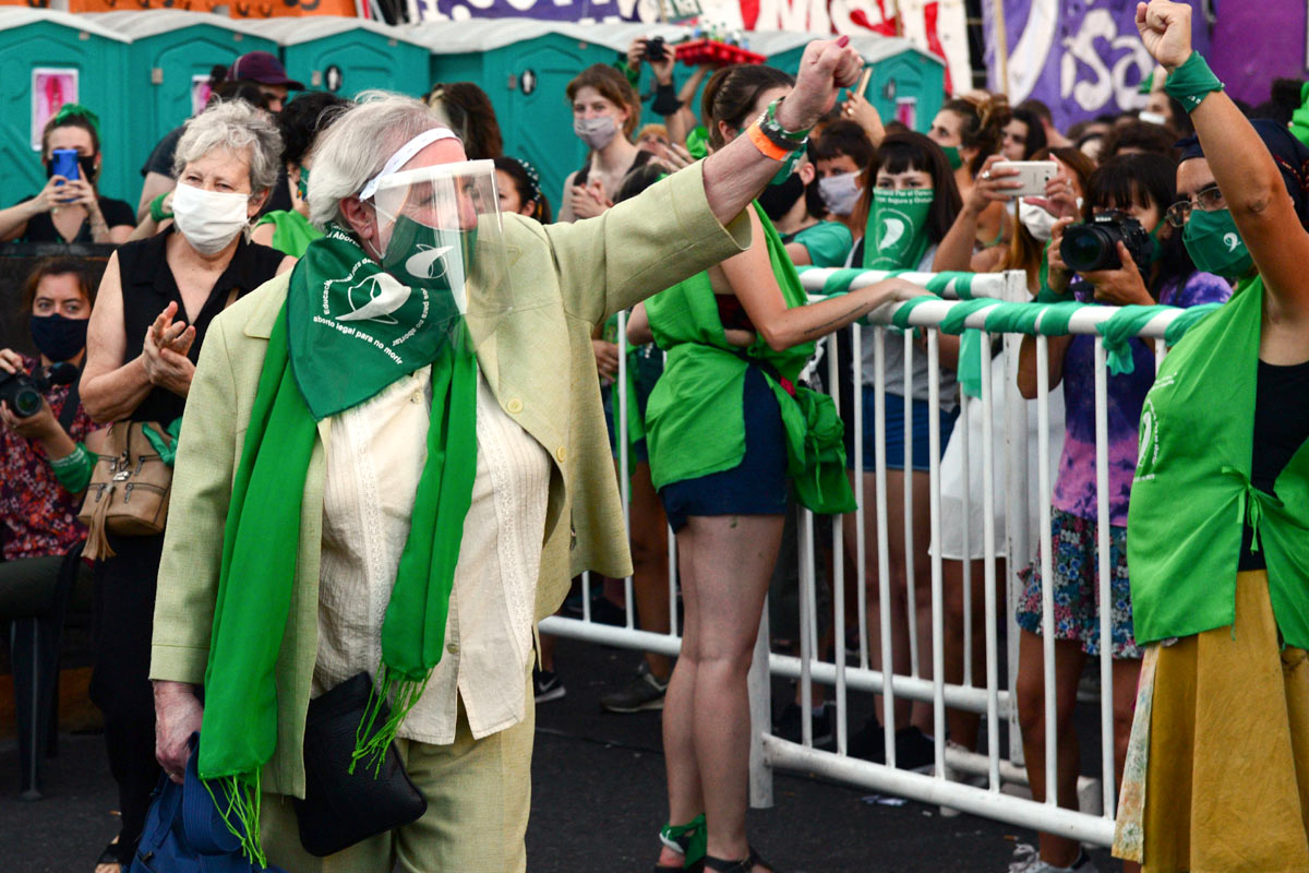 No debemos cambiar de vejez sino de vida