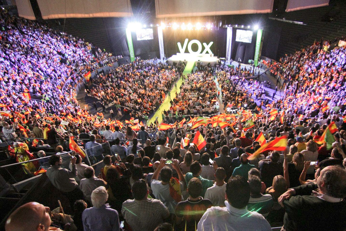 Vox, el partido franquista que el 12 de octubre celebró «la mayor obra de hermanamiento»