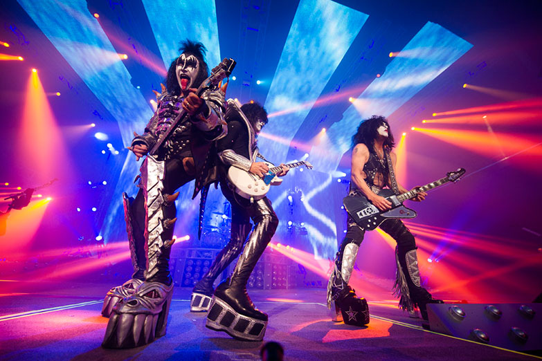 Kiss vendió su catálogo, propiedad intelectual y nombre por 300 millones de euros