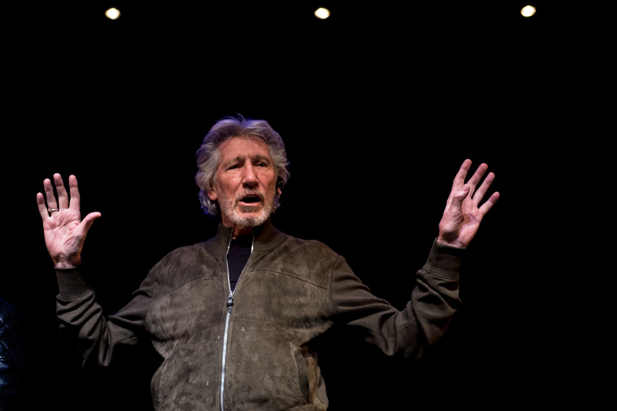 Roger Waters: «¿De verdad queremos que Venezuela se convierta en otro Irak?»