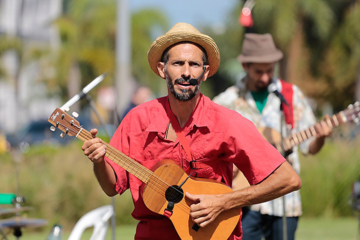 El juglar Palmito desembarca en el CCK