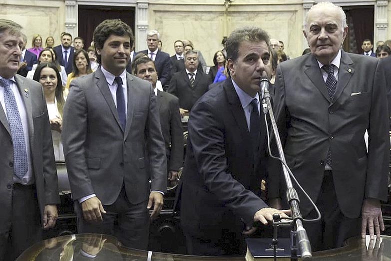 Tensiones en la oposición por los proyectos que declaran la «emergencia»