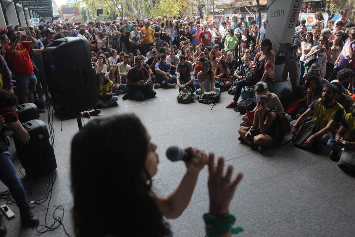 Protesta de investigadores por el «brutal» recorte en el Conicet