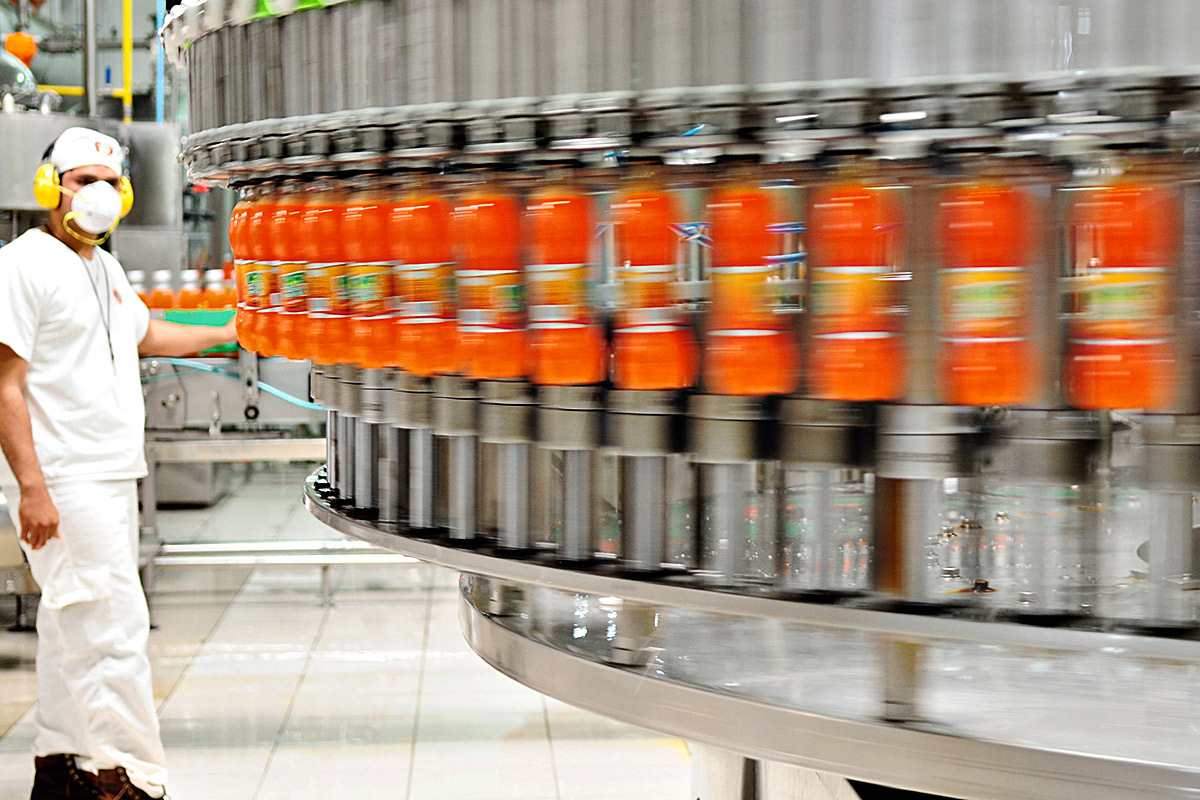 Fuertes señales de retroceso en la industria y el consumo en mayo