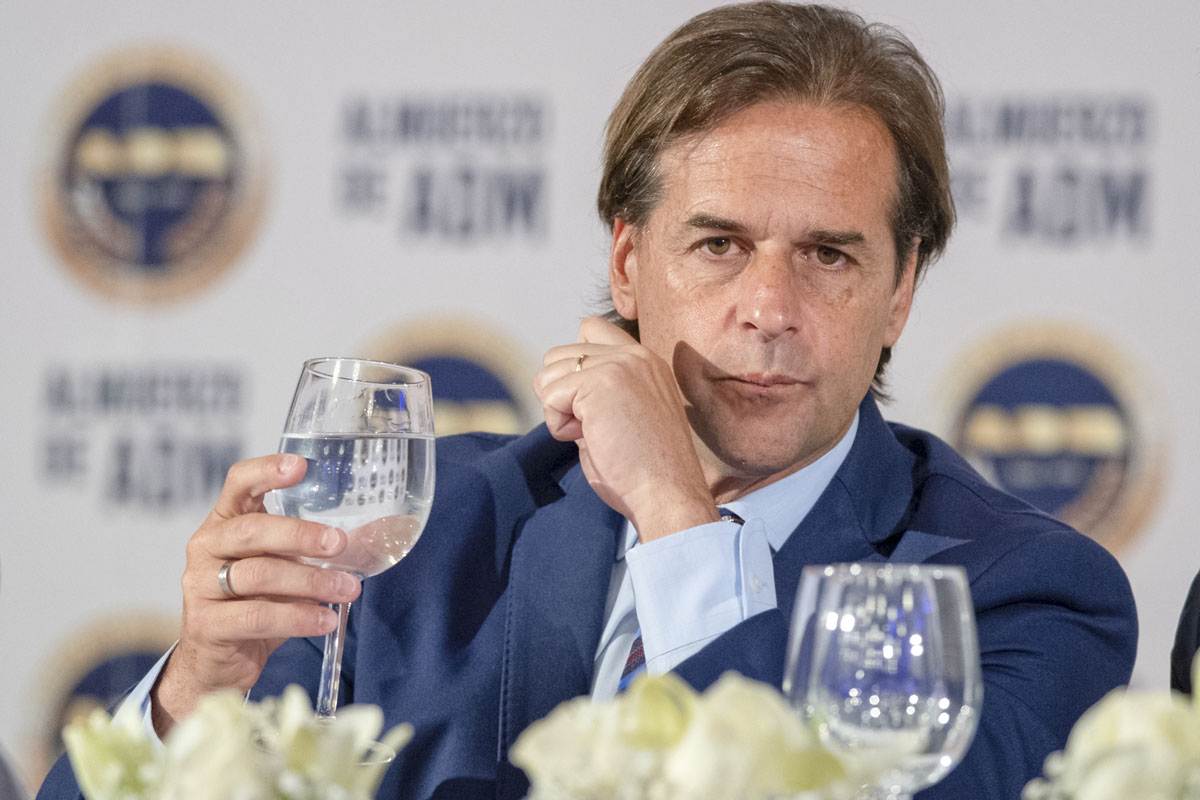 Lacalle Pou pretende refundar Uruguay con un megaproyecto de ley