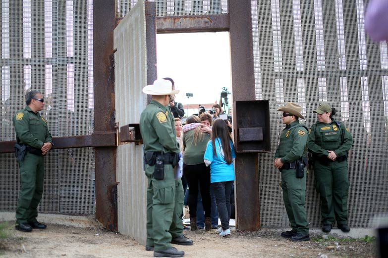 La Corte estadounidense da más fondos a Trump para construir el muro en la frontera de México