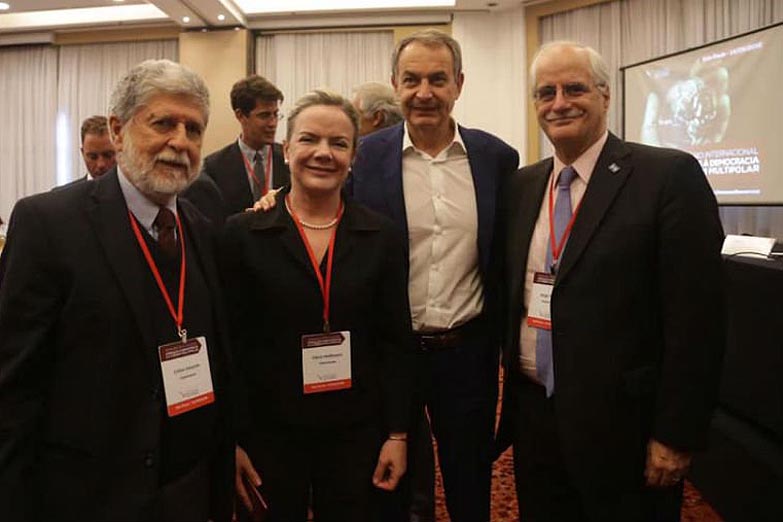 Taiana: «El FMI no es el remedio sino la enfermedad»