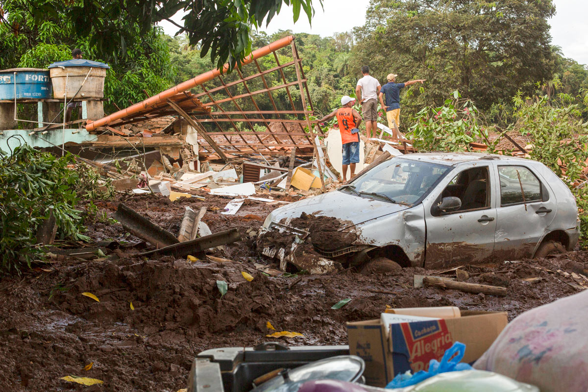 Desastre minero en Brasil: 34 muertos y más de 300 desaparecidos