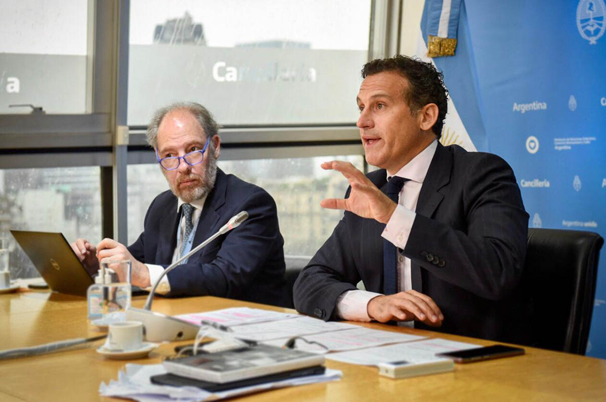 “Los corredores bioceánicos son claves para la integración regional»