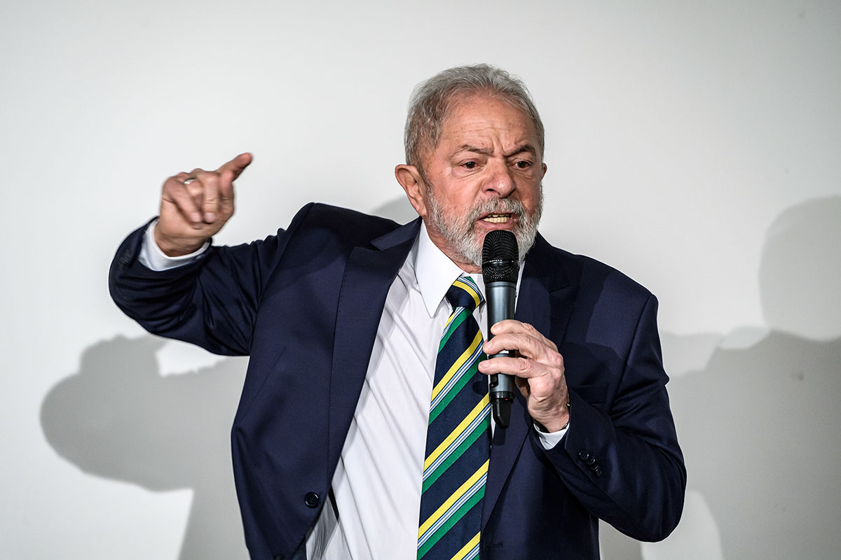 Lula: “Bolsonaro es el bobo de la corte, el que gobierna es el ministro de economía”