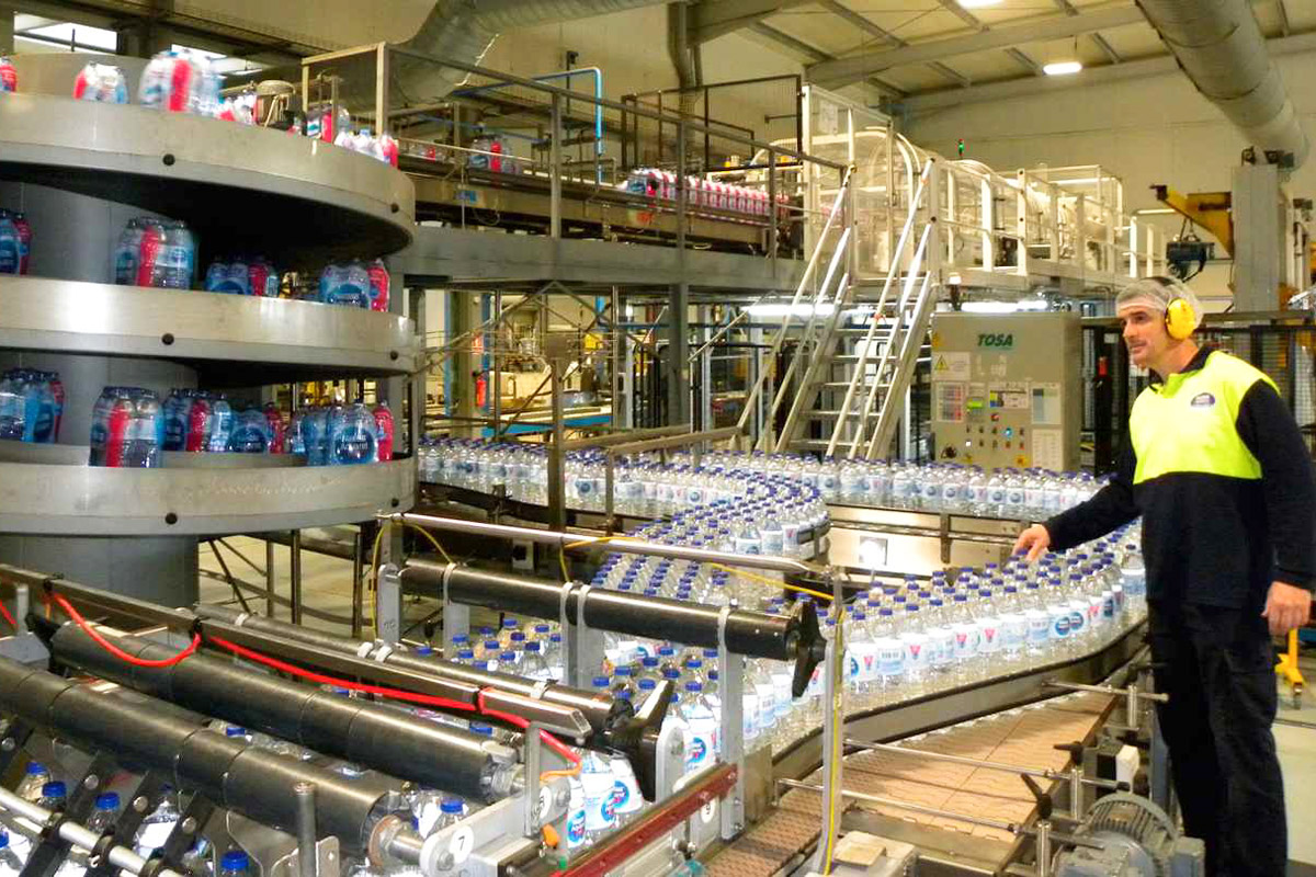 La industria de las bebidas más populares y el stress hídrico