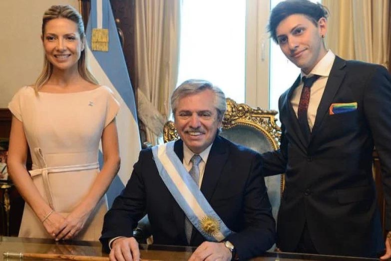 Cumpleaños presidencial: saludos en redes sociales y celebración en familia en Olivos