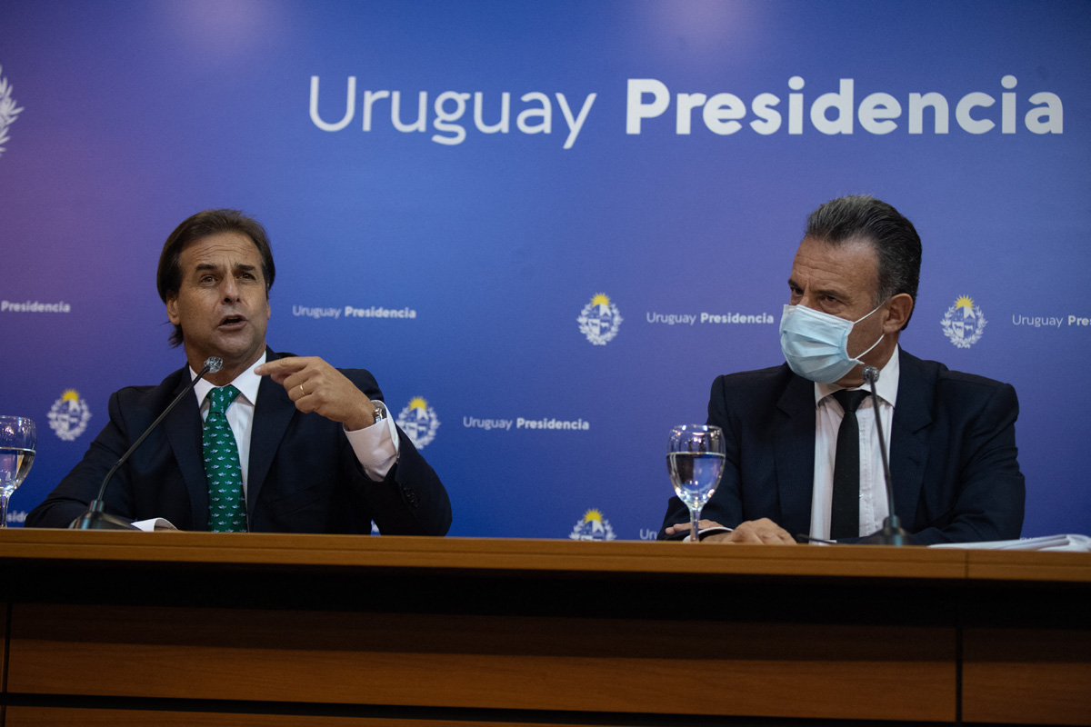 Las restricciones en el contexto regional: pocas camas disponibles en Uruguay y Chile, y Brasil en medio de una tragedia histórica