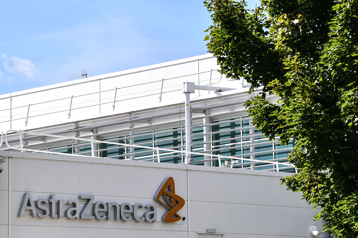El mayor productor de vacunas del mundo detuvo la producción de AstraZeneca por falta de demanda