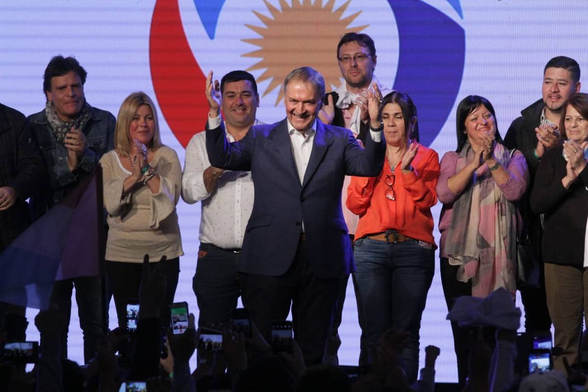 Córdoba: Schiaretti consiguió la reelección con una victoria histórica para el PJ