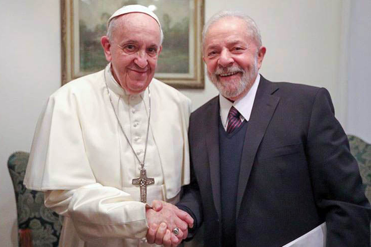 Atacan al Papa en Brasil por haber recibido a Lula en el Vaticano