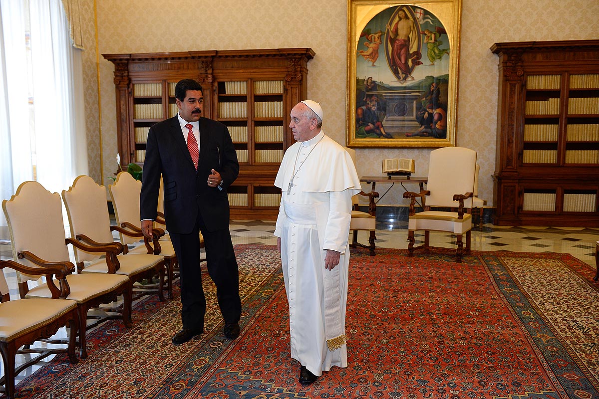 Maduro le pidió al Papa Francisco que facilite el diálogo en Venezuela