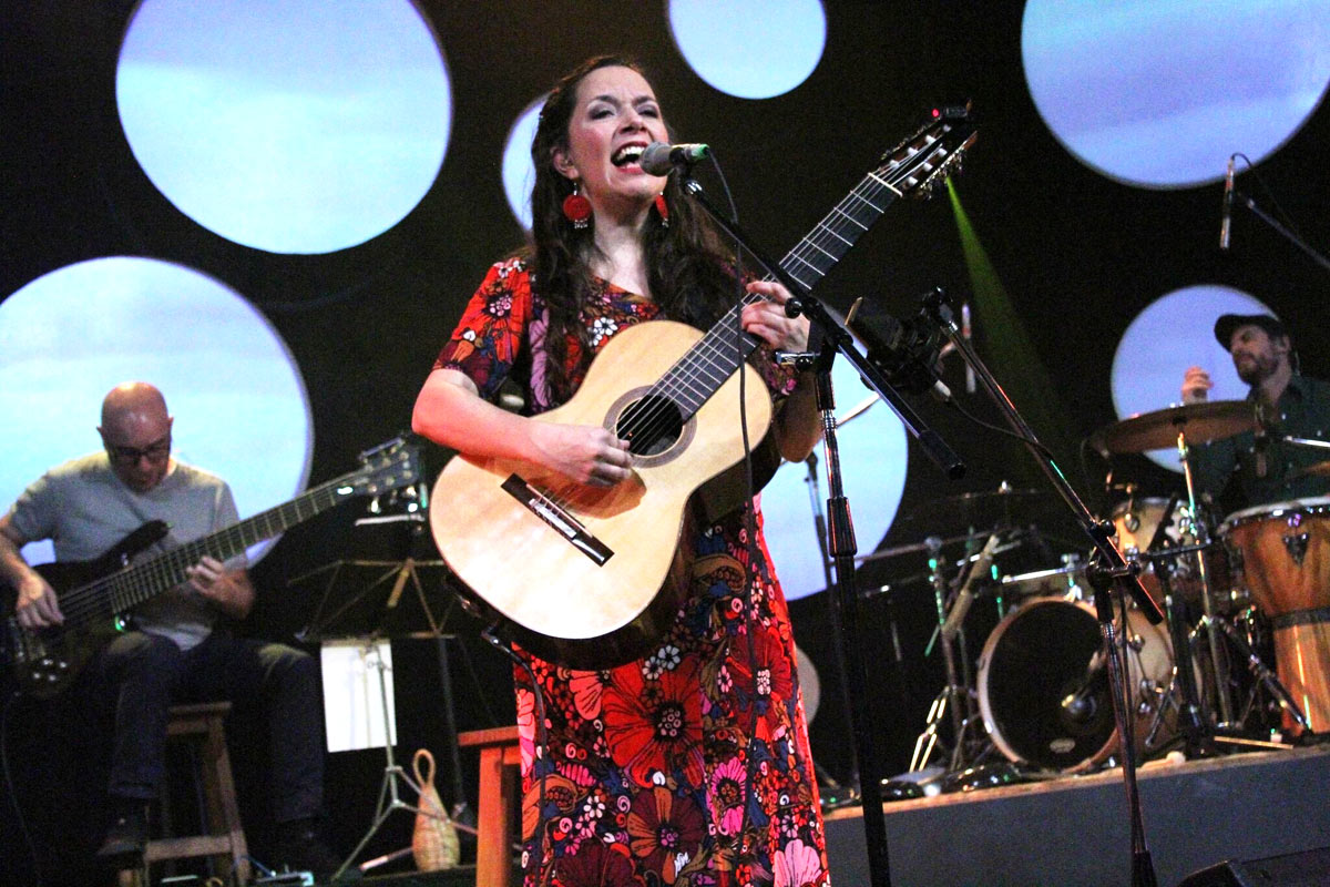 Cecilia Zabala: «Mis canciones son un refugio de la realidad»