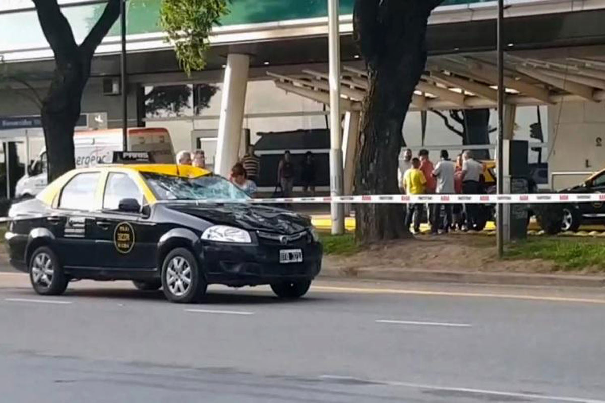 Un taxista atropelló y mató a una nena de 12 años en Aeroparque