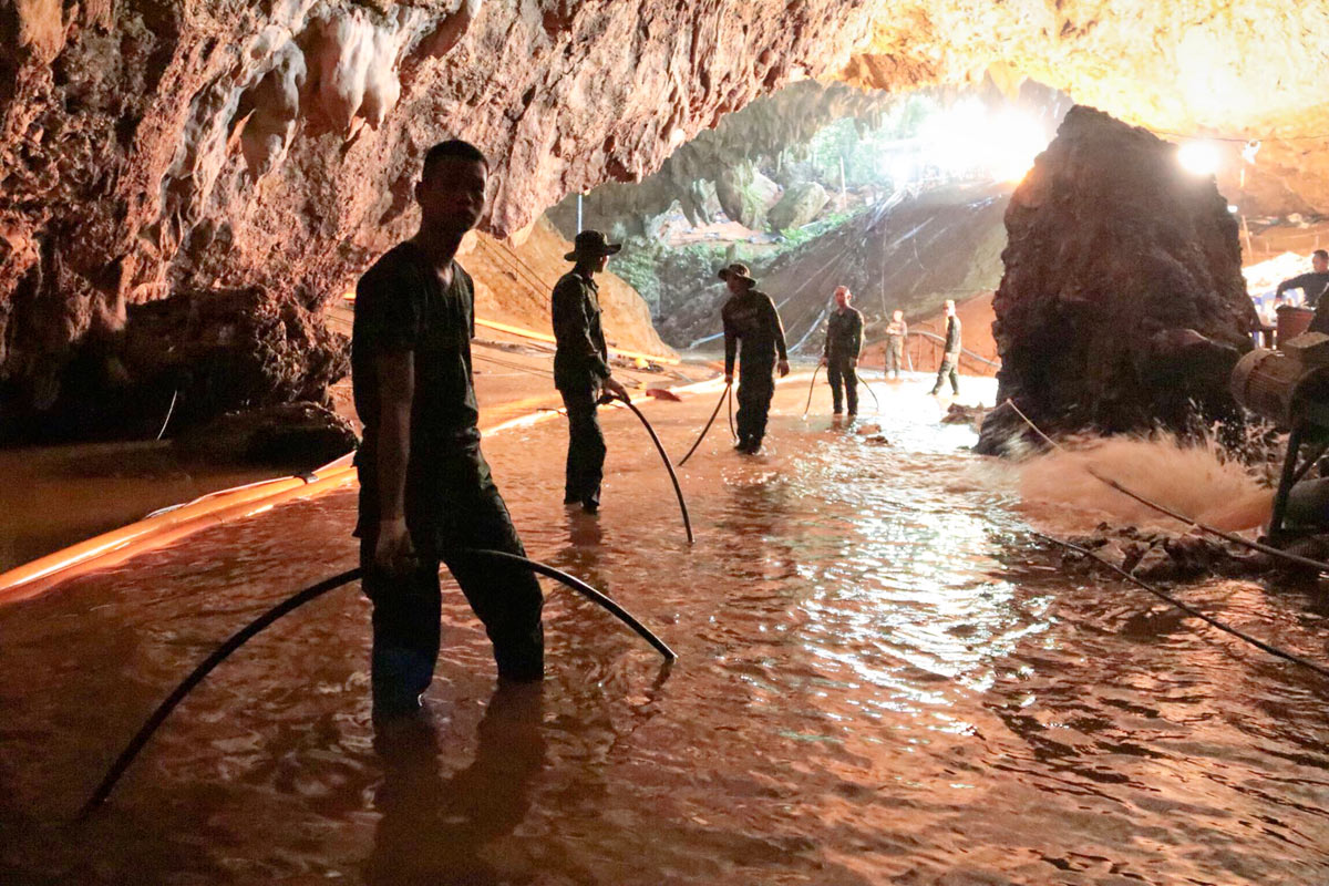 El mundo en vilo por el rescate de los 12 niños  en la gruta en Tailandia