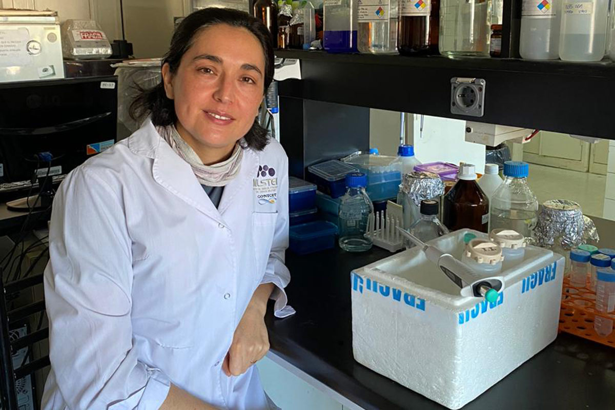 Itatí Ibáñez, bióloga molecular: “Buscamos un modo de neutralizar la infección viral”