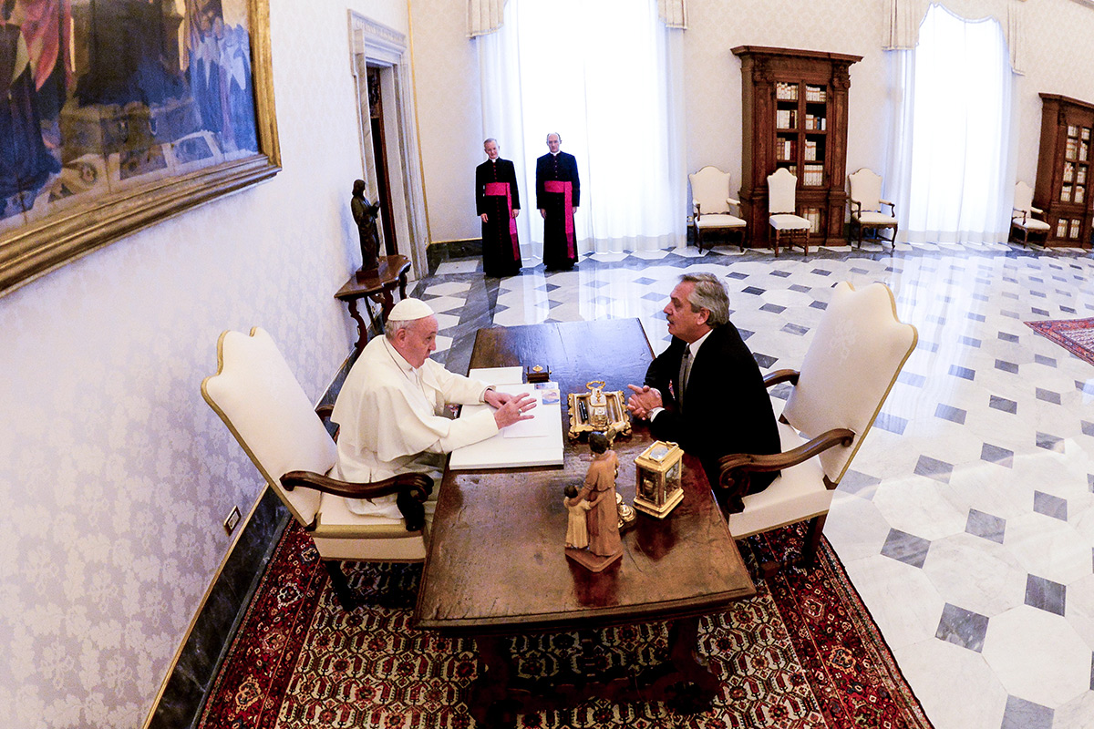 Alberto F: «Le pedí ayuda al Papa en el tema de la deuda»