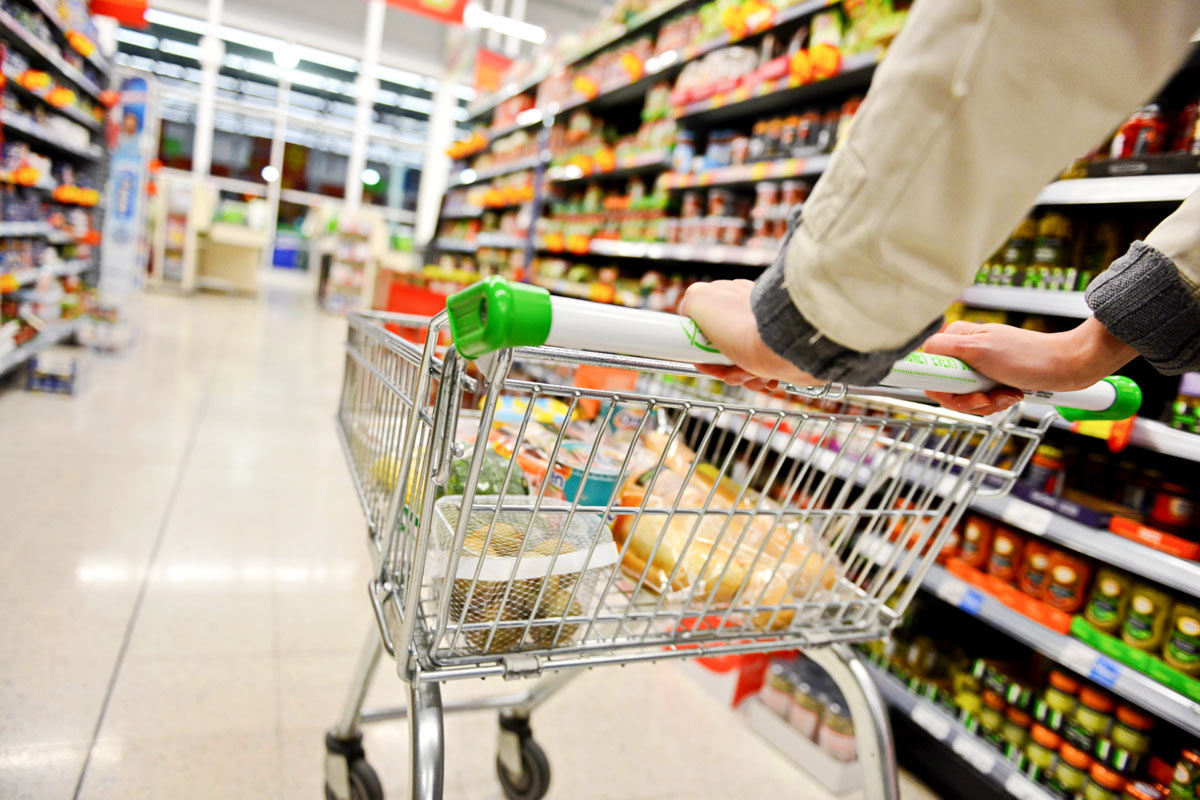 Los aumentos en alimentos empujan a la inflación a 3,4% en abril