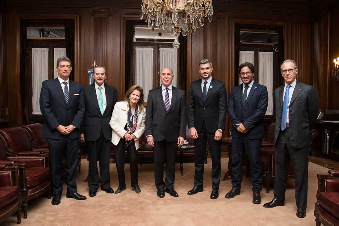 Investigan una red ilegal para espiar jueces y a miembros de la Corte