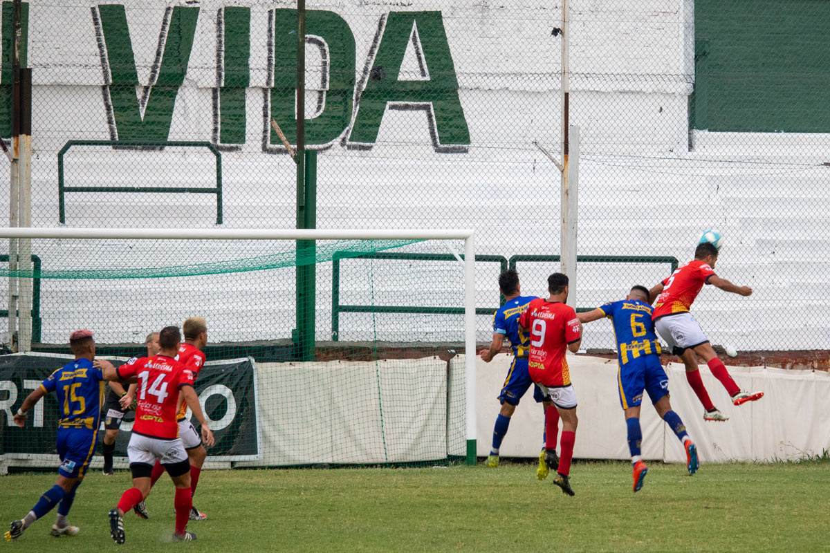 Pese a la desorganización, todos quieren pertenecer: 30 clubes hacen fila para entrar en la Primera D