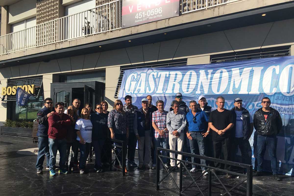 Mar del Plata: desalojaron a los trabajadores de la tradicional confitería Boston